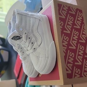 Size 3 infant/toddler vans